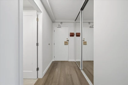 Mudroom Photo of 802 1745 Esquimalt Avenue, West Vancouver, BC