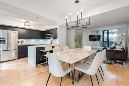 Breakfast Nook Photo of 973 Mainland Street, Vancouver, BC