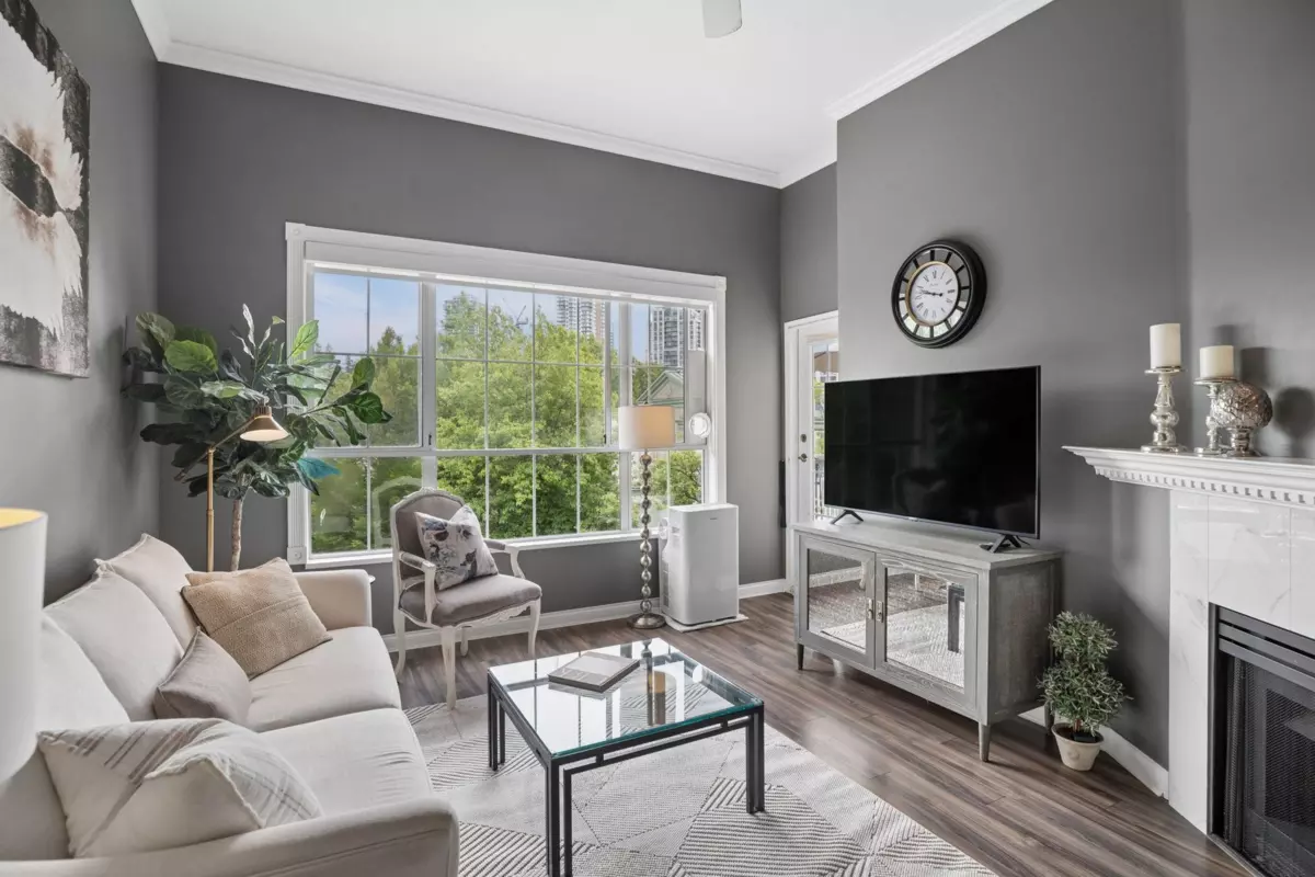 Dining Area Photo of 418 2995 Princess Crescent, Coquitlam, BC