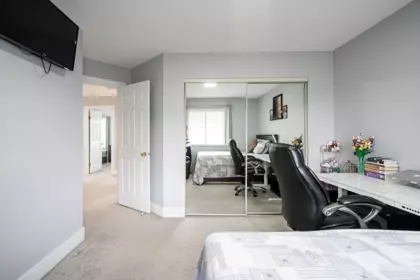 Entry Foyer Photo of 6655 123a Street, Surrey, BC
