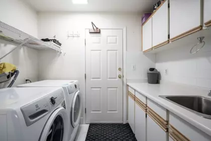 Guest Bathroom Photo of 6655 123a Street, Surrey, BC