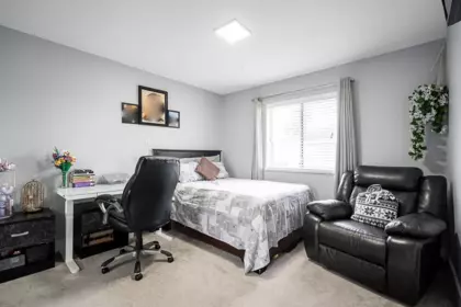 Mudroom Photo of 6655 123a Street, Surrey, BC