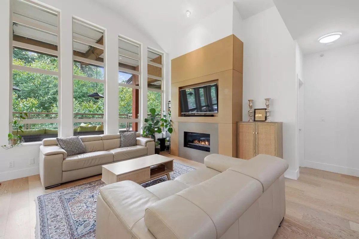Living Room Photo of 506 3606 Aldercrest Drive, North Vancouver, BC