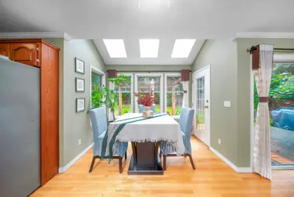 Staircase Photo of 14872 25a Avenue, Surrey, BC