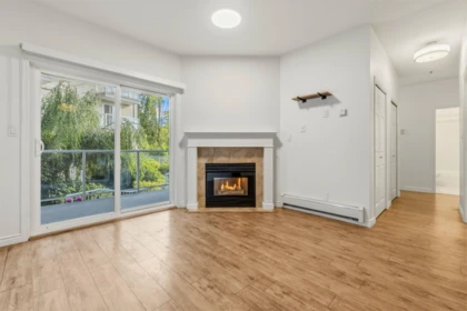 203 8142 120a Street, Surrey, BC, Surrey — Apartment/Condo for sale