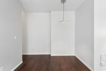 304 827 W 16th Street, North Vancouver, BC, North Vancouver — Apartment/Condo for sale