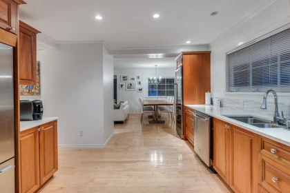 Kitchen Photo of 6431 Rosebery Avenue, West Vancouver, BC