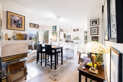 304 3183 Esmond Avenue, Burnaby, BC, Burnaby — Apartment/Condo for sale