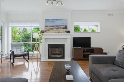 Breakfast Nook Photo of 8 33682 Marshall Road, Abbotsford, BC
