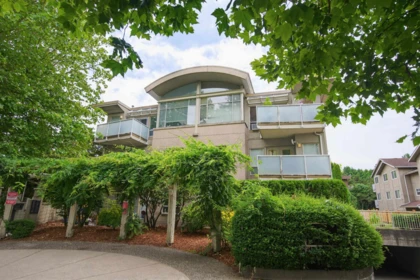 8 33682 Marshall Road, Abbotsford, BC, Abbotsford — Apartment/Condo for sale
