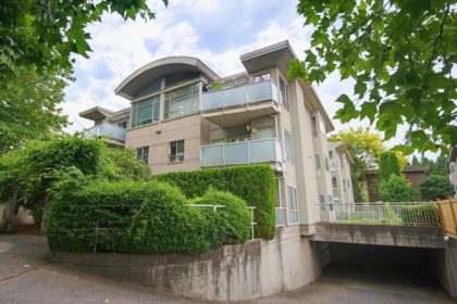 8 33682 Marshall Road, Abbotsford, BC, Abbotsford — Apartment/Condo for sale