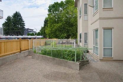 Outdoor Kitchen Photo of 8 33682 Marshall Road, Abbotsford, BC