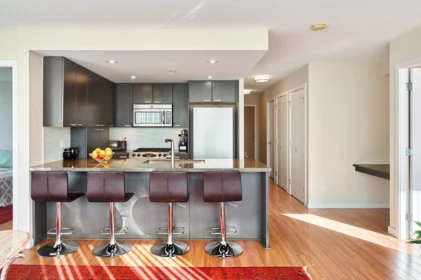 805 2232 Douglas Road, Burnaby, BC, Burnaby — Apartment/Condo for sale