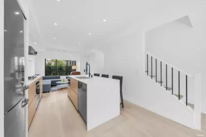 Kitchen Photo of 23 526 W 28th Avenue, Vancouver, BC