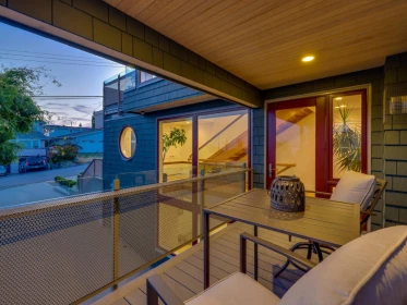 Aerial View of 942 Keil Street, White Rock, BC