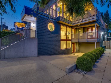 942 Keil Street, White Rock, BC, White Rock — Single Family Residence for sale