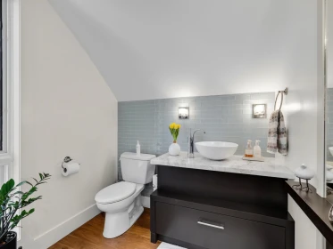 Guest Bathroom Photo of 942 Keil Street, White Rock, BC