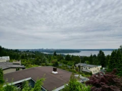 1230 Queens Avenue, West Vancouver, BC