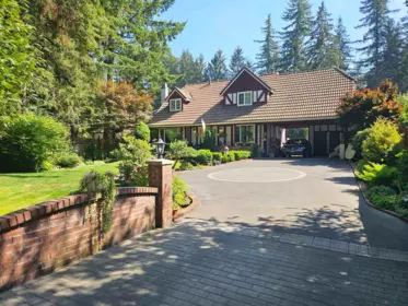 23242 130 Avenue, Maple Ridge, BC, Maple Ridge — Single Family Residence for sale