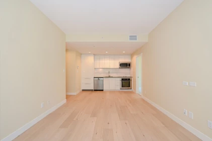 607 5728 Berton Avenue, Vancouver, BC, Vancouver — Apartment/Condo for sale