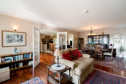 Basement Recreation Room Photo of 806 Hummingbird Lane, Bowen Island, BC