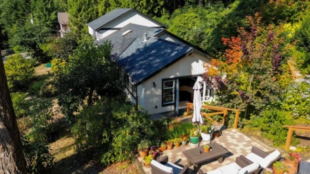 806 Hummingbird Lane, Bowen Island, BC, Bowen Island — Single Family Residence for sale