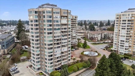 701 3170 Gladwin Road, Abbotsford, BC, Abbotsford — Apartment/Condo for sale