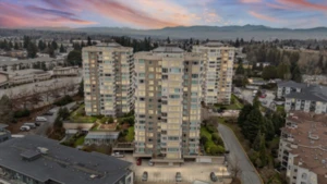 701 3170 Gladwin Road, Abbotsford, BC