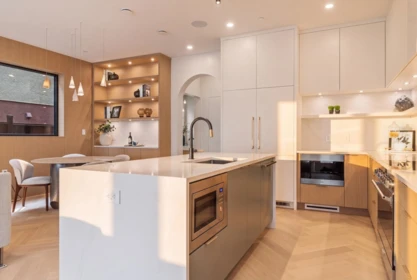 Kitchen Island Photo of 2 4956 Chester Street, Vancouver, BC