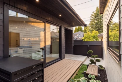 Mudroom Photo of 2 4956 Chester Street, Vancouver, BC