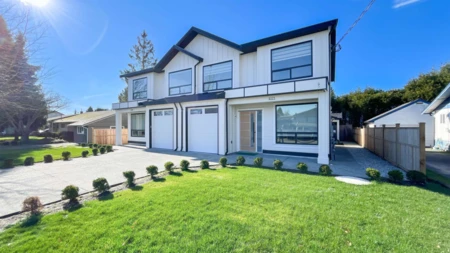 5169 57 Street, Ladner, BC, Ladner — Half Duplex for sale