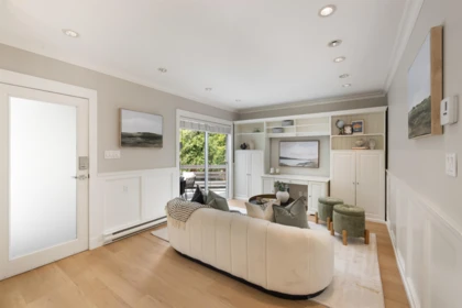 Kitchen Photo of 3420 Rockview Place, West Vancouver, BC