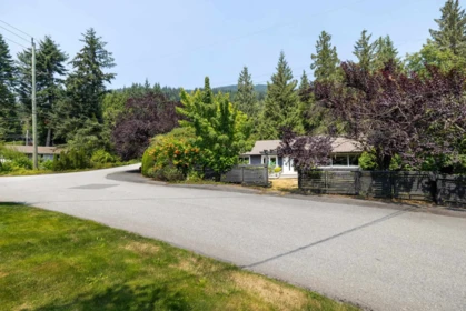 Outdoor Kitchen Photo of 3420 Rockview Place, West Vancouver, BC