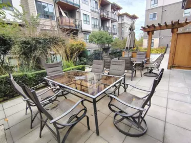 Front Yard Photo of 205 15388 105 Avenue, Surrey, BC