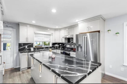 Pantry Photo of 34795 1 Avenue, Abbotsford, BC