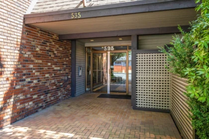 301 535 Blue Mountain Street, Coquitlam, BC, Coquitlam — Apartment/Condo for sale