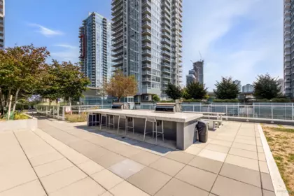 Garden / Landscaping Photo of 907 6080 Mckay Avenue, Burnaby, BC