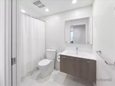 Primary Bathroom Photo of 2006 285 E 10th Avenue, Vancouver, BC