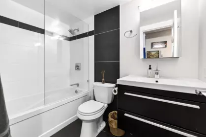 Mudroom Photo of 307 252 W 2nd Street, North Vancouver, BC