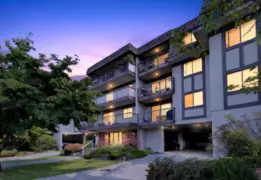 307 252 W 2nd Street, North Vancouver, BC