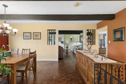 Breakfast Nook Photo of 704 Maurelle Court, North Vancouver, BC