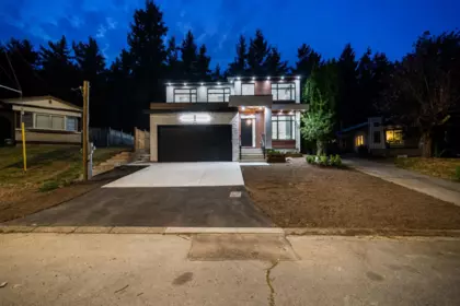 Kitchen Photo of 2219 Crystal Court, Abbotsford, BC