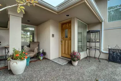 Family Room Photo of 16 1759 130 Street, Surrey, BC