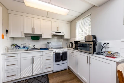 Kitchen Photo of 3466 Upton Road, North Vancouver, BC
