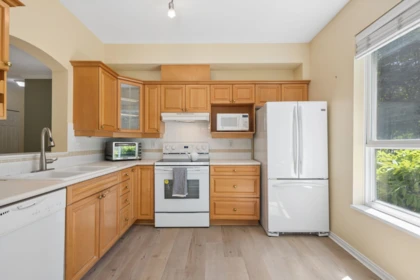 Pantry Photo of 118 3098 Guildford Way, Coquitlam, BC