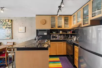 Kitchen Photo of 720 1333 Hornby Street, Vancouver, BC