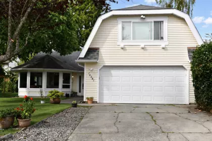 16281 11 Avenue, Surrey, BC, Surrey — Single Family Residence for sale