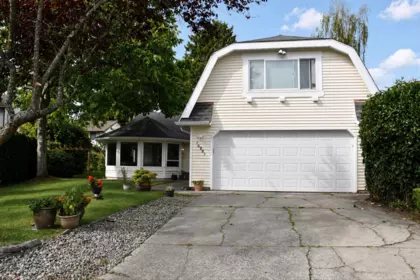 16281 11 Avenue, Surrey, BC, Surrey — Single Family Residence for sale