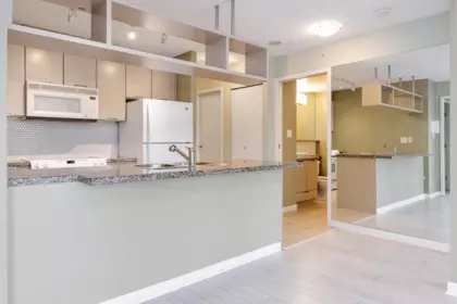 Kitchen Photo of 1708 1082 Seymour Street, Vancouver, BC