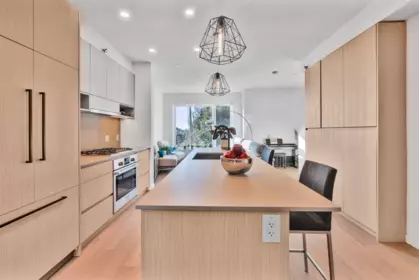 Kitchen Photo of 11 528 E 2nd Street, North Vancouver, BC